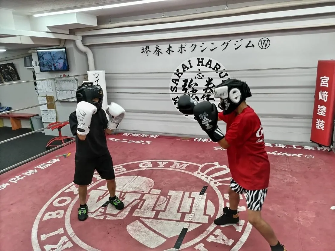 練習風景🥊ジムは涼しく快適にトレーニングできます✨