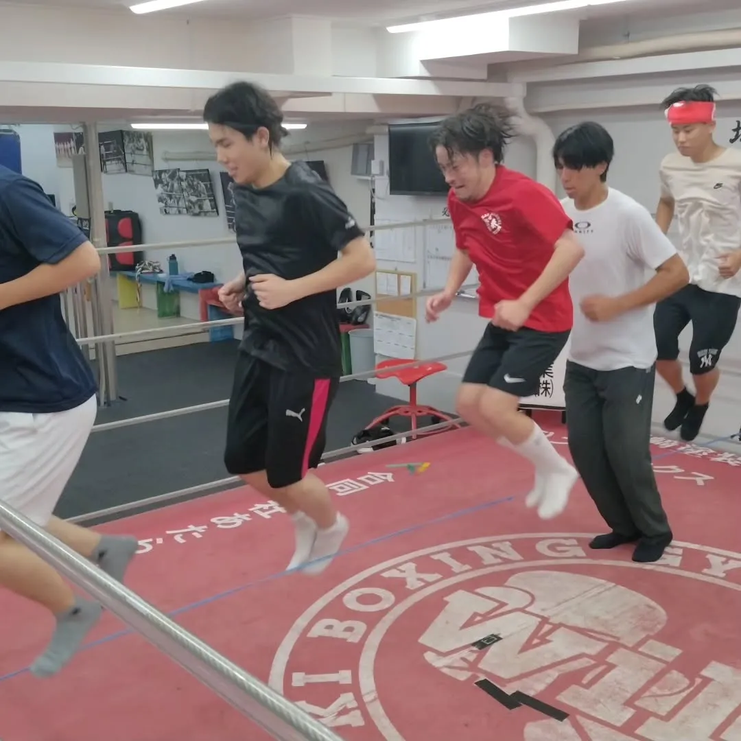 フィットネストレーニング風景~シャドー~イメージマス~